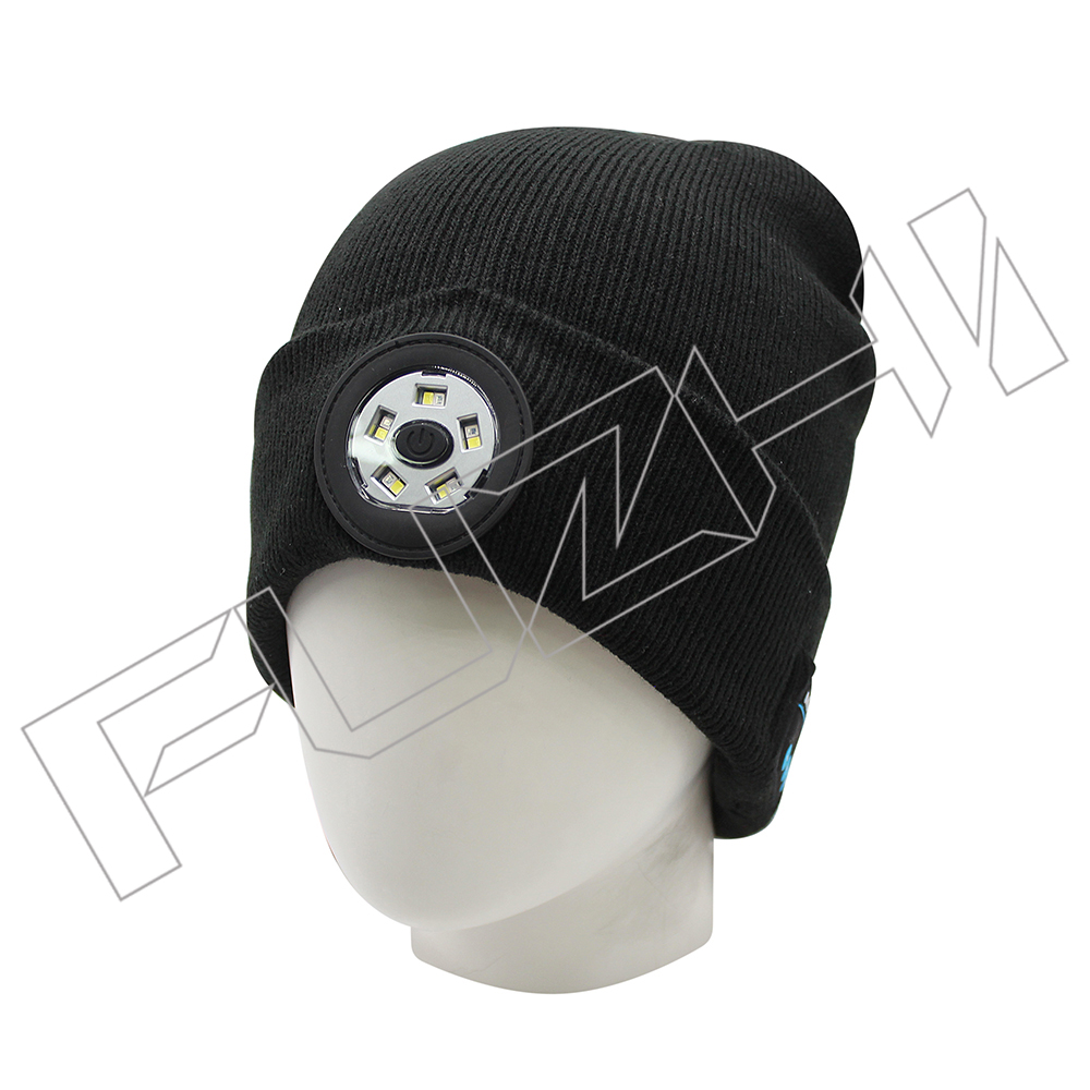 Light beanie with wireless bluetooth earphone